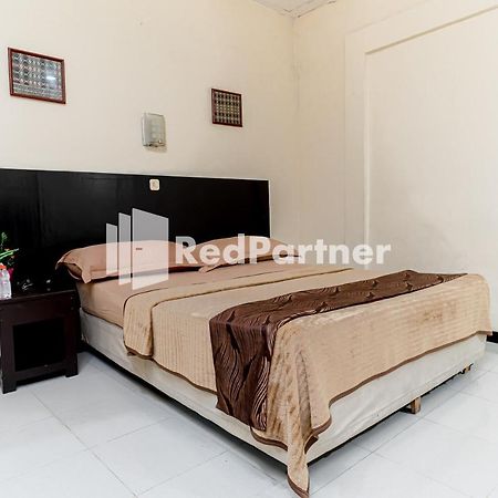 Cherry Pink Hotel Medan Mitra Reddoorz Exterior foto