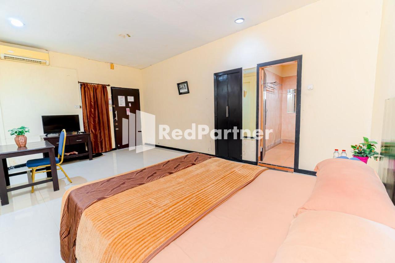 Cherry Pink Hotel Medan Mitra Reddoorz Exterior foto